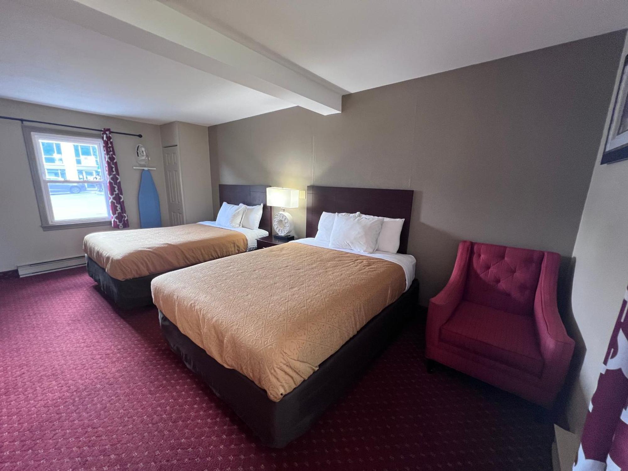 Rodeway Inn & Suites Херши Экстерьер фото