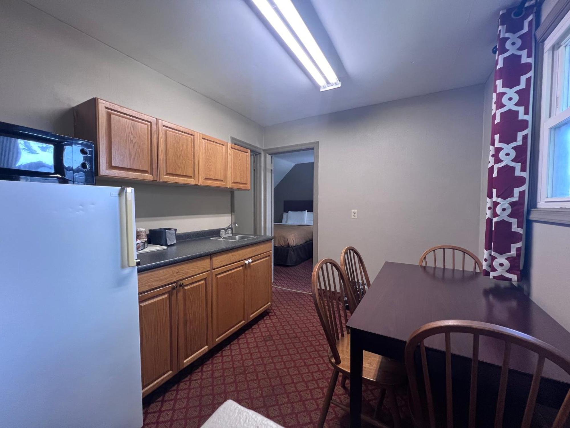 Rodeway Inn & Suites Херши Экстерьер фото