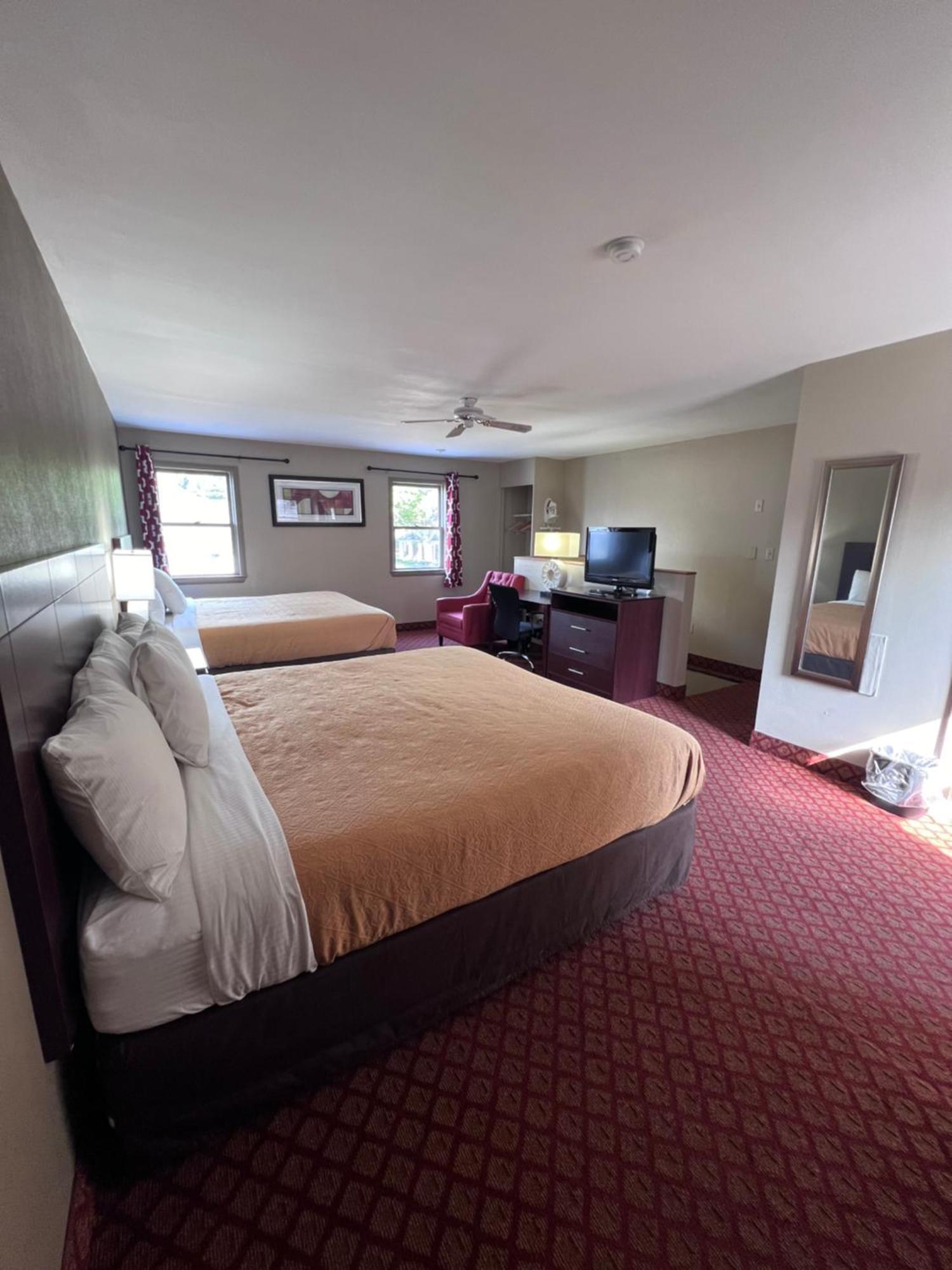 Rodeway Inn & Suites Херши Экстерьер фото