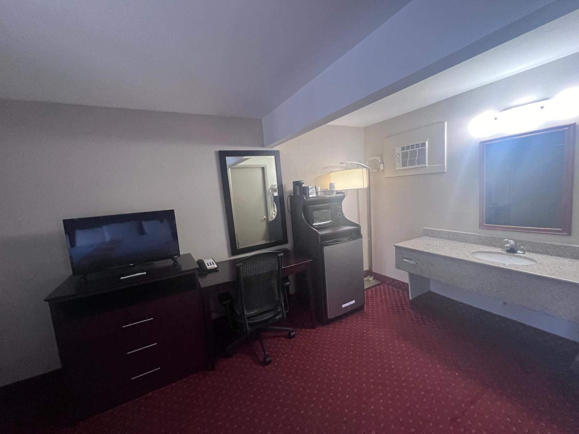 Rodeway Inn & Suites Херши Экстерьер фото