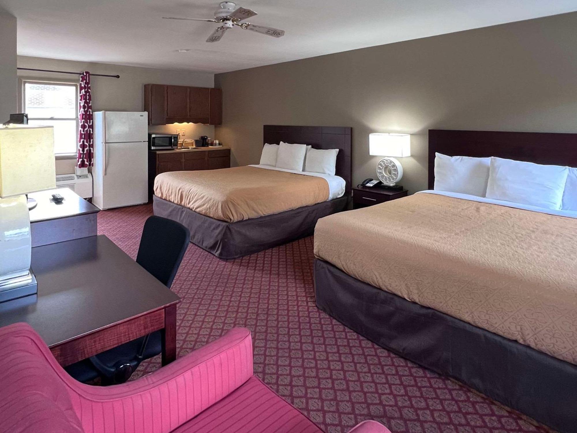 Rodeway Inn & Suites Херши Экстерьер фото