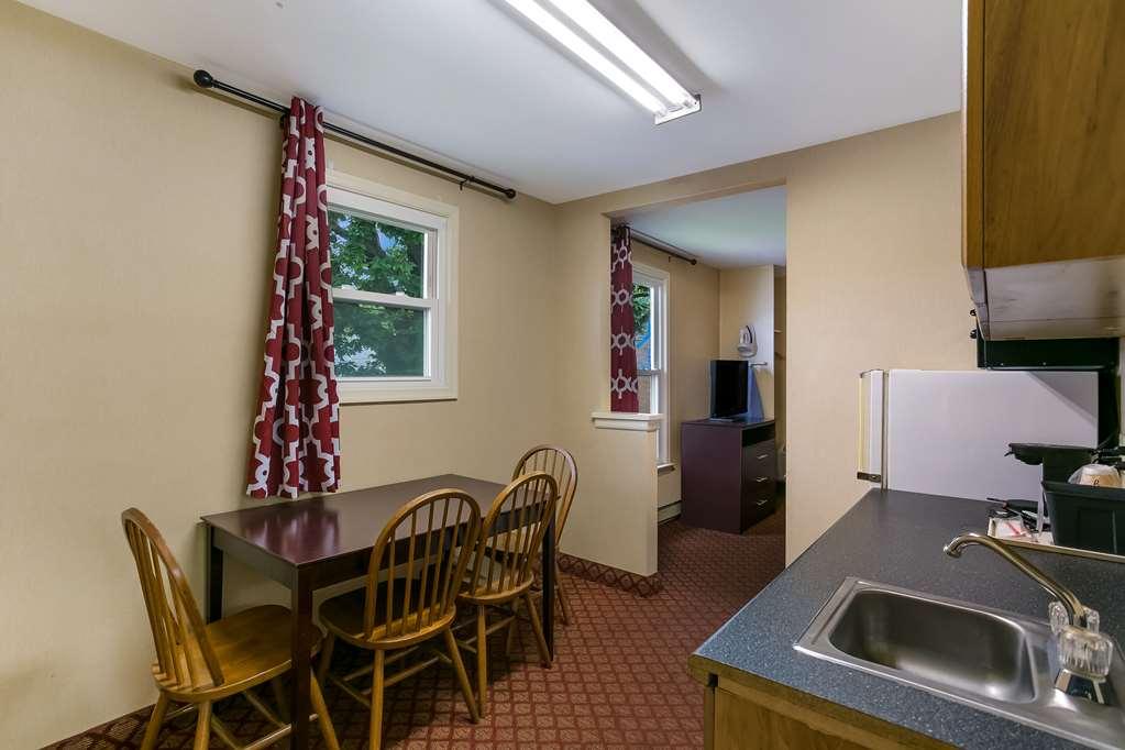 Rodeway Inn & Suites Херши Номер фото