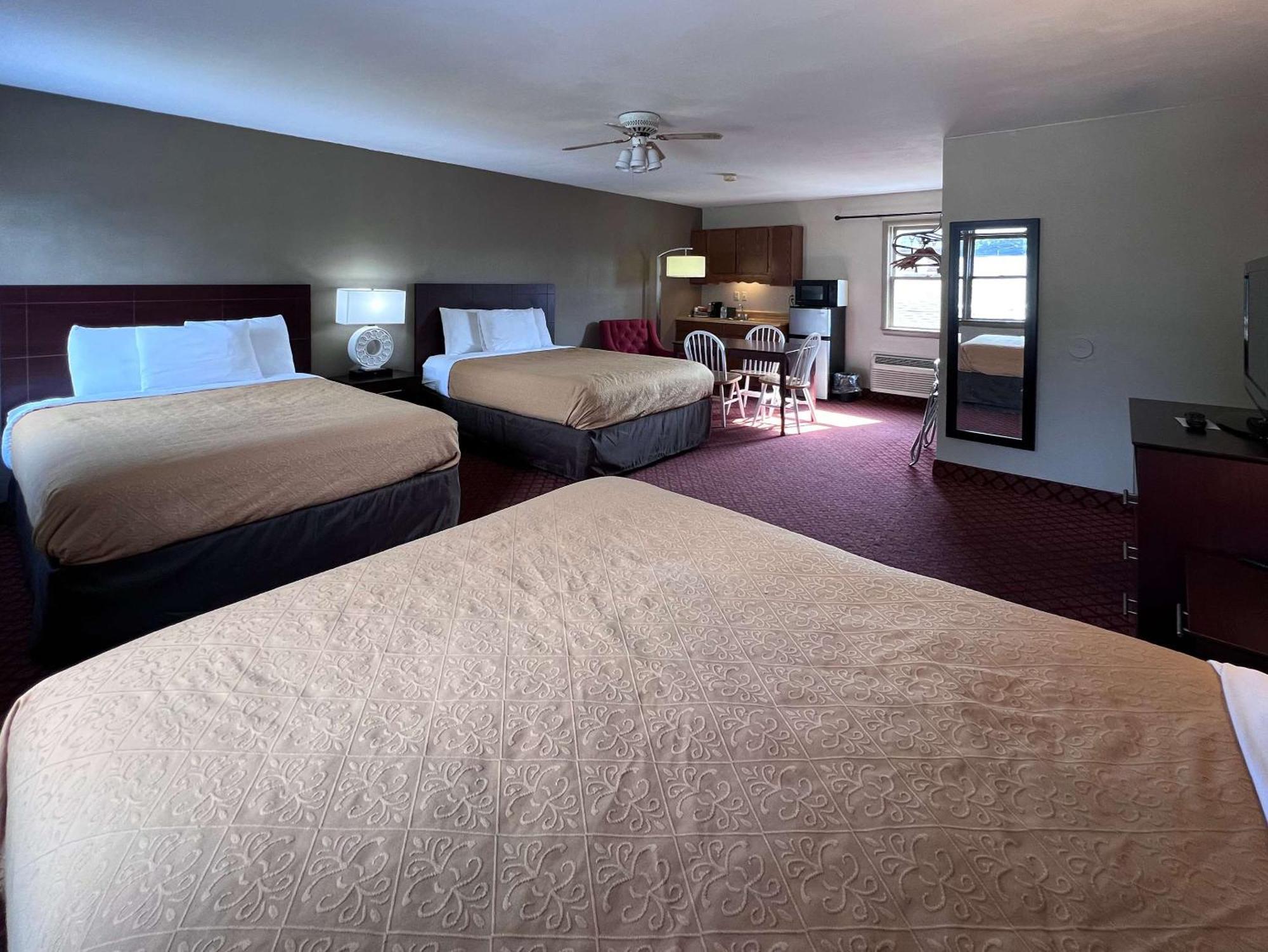 Rodeway Inn & Suites Херши Экстерьер фото