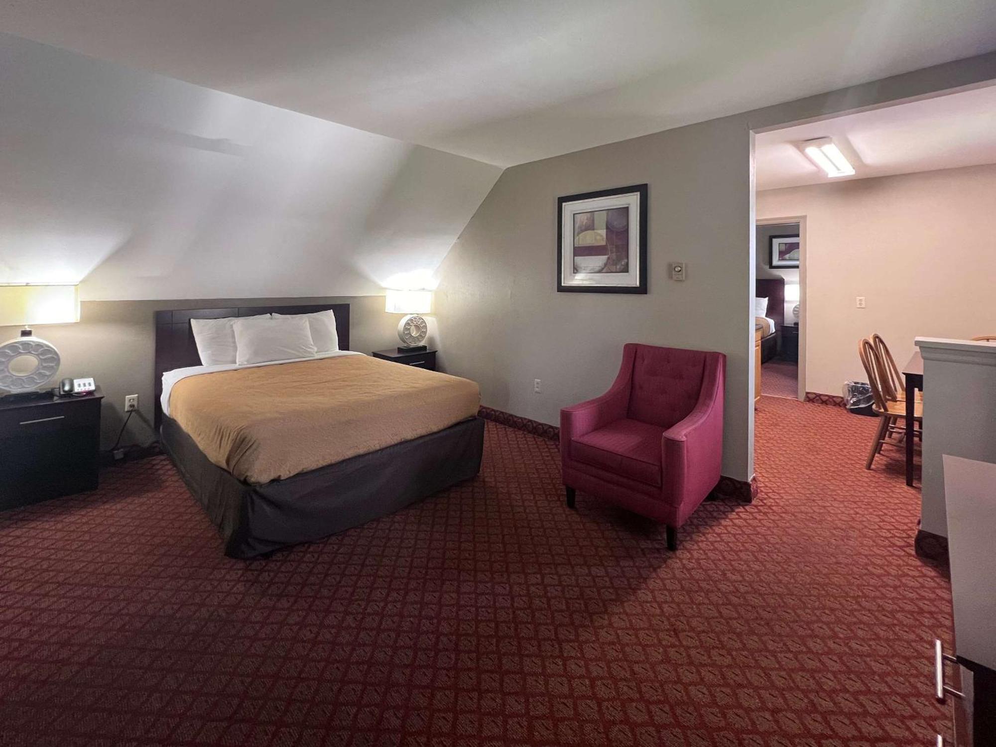 Rodeway Inn & Suites Херши Экстерьер фото