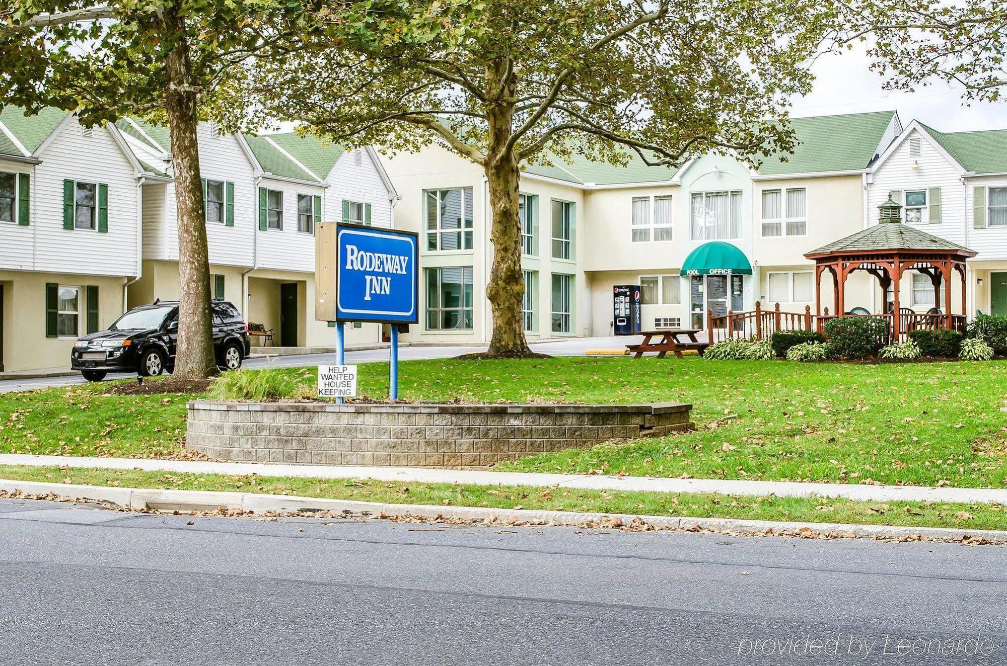 Rodeway Inn & Suites Херши Экстерьер фото